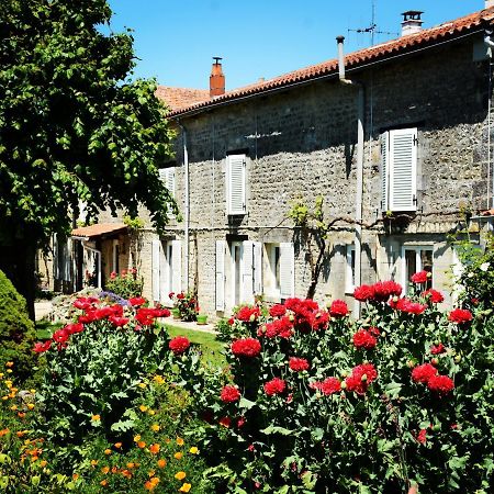 Les Noyers Aulnay Acomodação com café da manhã Aulnay  Exterior foto